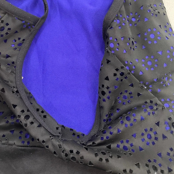 Motionwear Leotard Black with Blue Geometric Cutouts Size MA Medium Adult - Picture 5 of 6